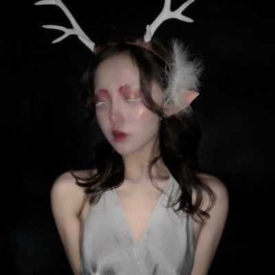 潮酷女生必备！35张supreme风格女生头像合集