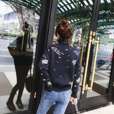 当下超火的女生时尚背影头像合集 19张高清图