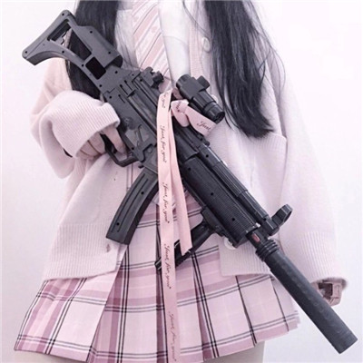 女生拿枪吃鸡头像合集 22张超酷高清游戏头像