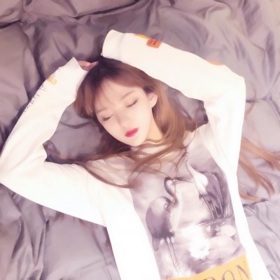 17张高清时尚好看的女生头像合集