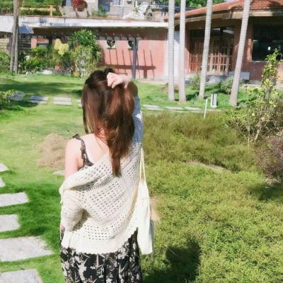 20张高清新潮女生背影头像 适合当微信头像的氛围感图片