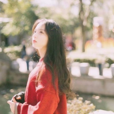 17张高清简约文艺风女生头像 氛围感拉满