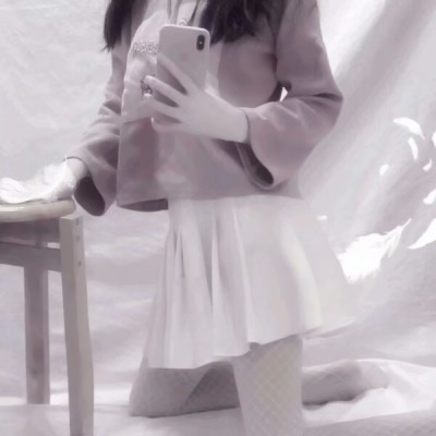 16张只露腿的双人闺蜜部位头像 高清女生头像素材