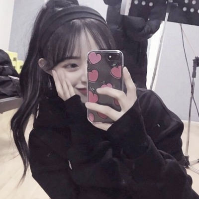 网红头像女高清！18张女神级时尚网红美女头像合集