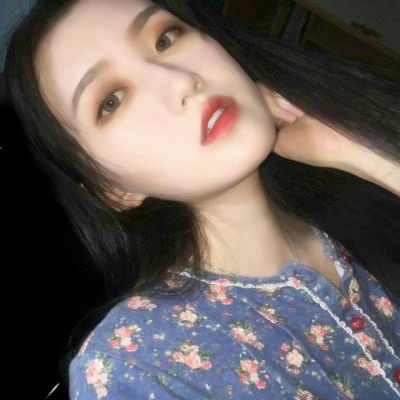 24张气质不土气的时尚女生微信头像合集