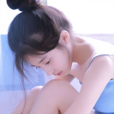 17张高清小清新女生微信头像 氛围感拉满