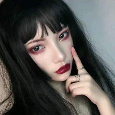 29张高清伤感霸气女生QQ头像 直接存就能用