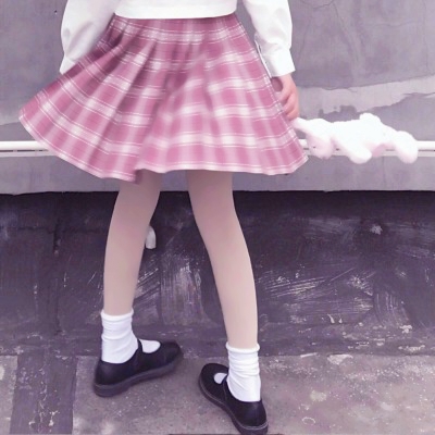 24张高清女生闺蜜单人头像 当下超流行的闺蜜头像合集