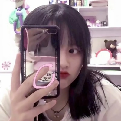 手机控女生看过来！14张个性QQ女生头像安排上了