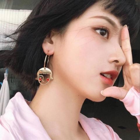 24张酷飒女生抖音头像合集 高清又潮又霸气