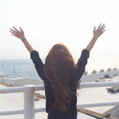 14张高清好看的女生意境微信头像合集