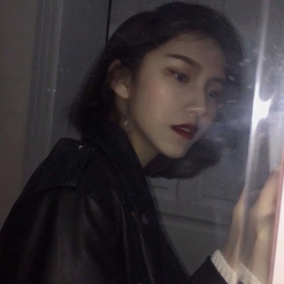 女生专属黑白微信头像 11张合集