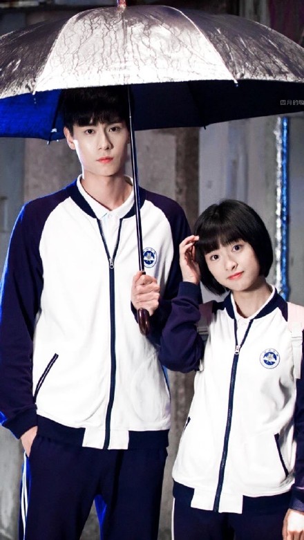 来存《致我们单纯的小美好》专属壁纸啦