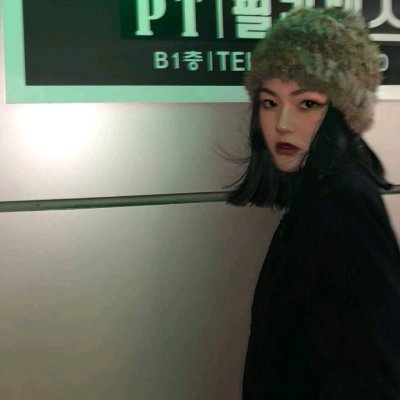 帽子控集合！30张高清时尚戴帽女生头像精选