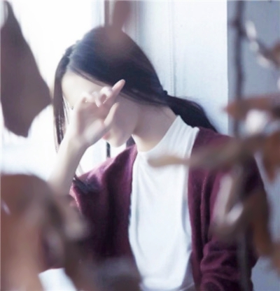 22张高清好看的女生背影唯美头像合集