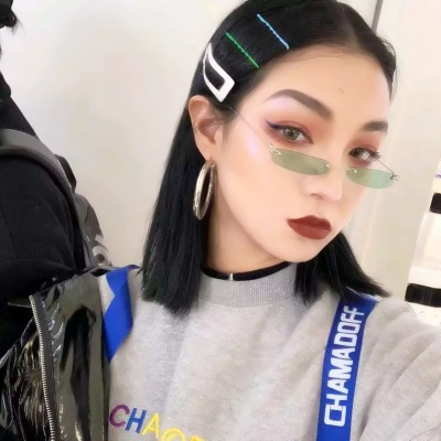 霸气少女高清头像合集 34张好看的霸气女生头像