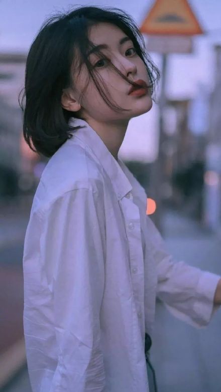 今天整理了一波超适合换的手机壁纸