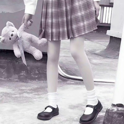 16张只露腿的双人闺蜜部位头像 高清女生头像素材