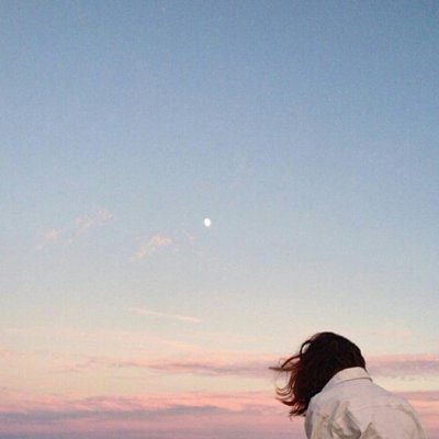 21张氛围感拉满的意境女生头像 高清好看又治愈