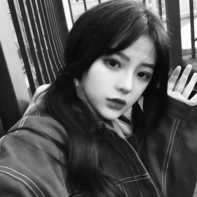 36张高清黑白高冷女生头像合集 自带清冷氛围感