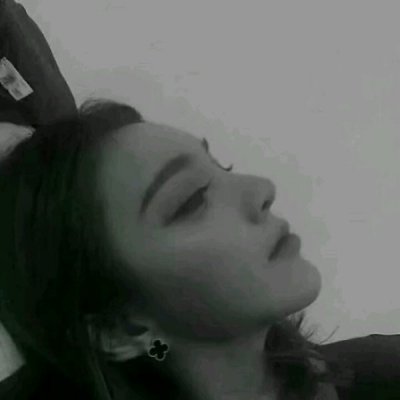 16张高清黑白气质女生头像 氛围感拉满的精选头像合集