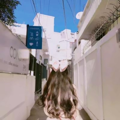 26张高清气质女生唯美背影QQ头像，氛围感拉满