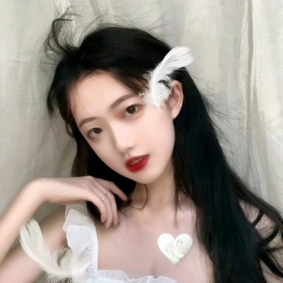 24张高清清新唯美女生头像合集 好看又百搭