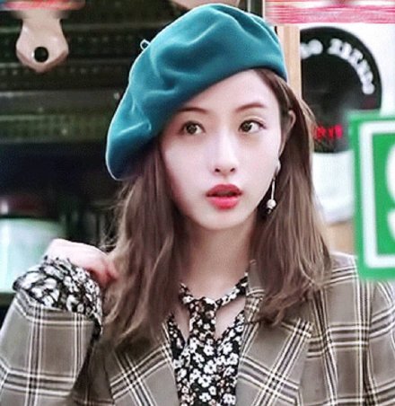 美女戴贝雷帽VS我戴贝雷帽