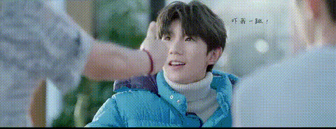 TFBOYS三人的专属击掌动作火了