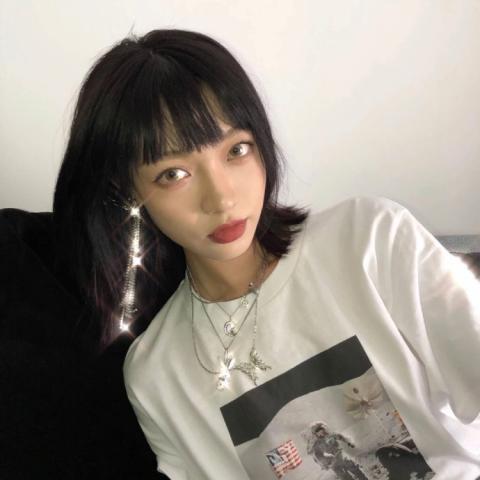 24张高清霸气超拽女生微信头像 酷飒感拉满