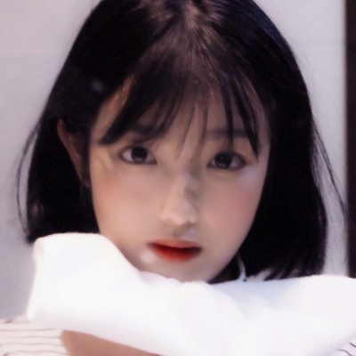 21张高清真人小清新女生QQ头像 直接用就好看
