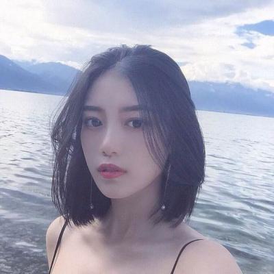 24张氛围感拉满的蓝色系女生头像 高清意境感拉满