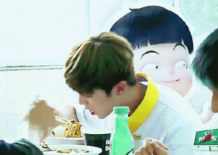 鹿晗：兼具吃货属性与颜值的双料担当