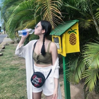 15张高清好看的森系文艺女生微信头像，清新感拉满