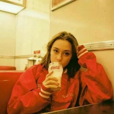 女生红色系QQ头像来啦！16张高清时尚范的潮流女头合集