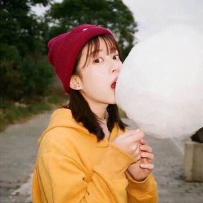 23张温暖清新的黄色系女生头像 高清好看又治愈
