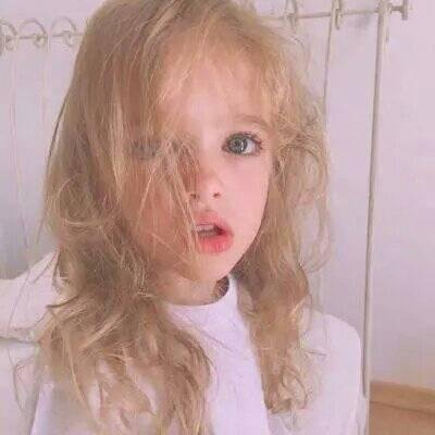 微信欧美女生头像合集！26张适配微信的外国美女头像精选