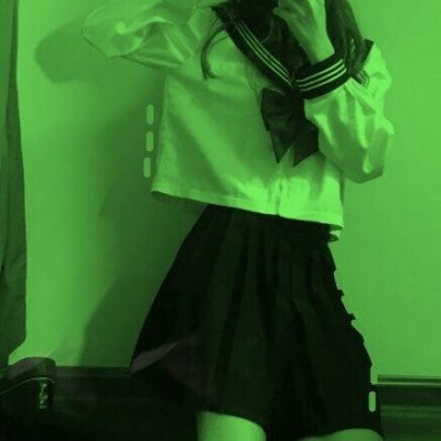 整张都是绿色的女生高清头像 19张个性款