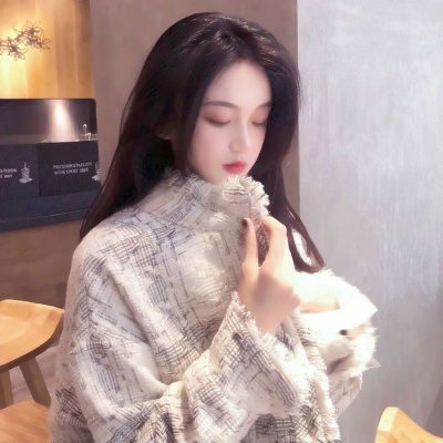 当下超火的高冷女生头像 15张高清潮流款