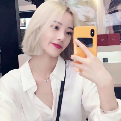微信头像美女真实高清图 17张好看真人女生头像合集