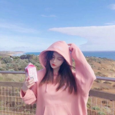 12张超绝淡蓝色小清新女生头像，氛围感直接拉满