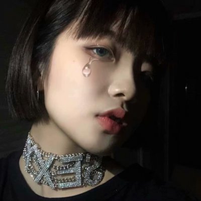 27张超拽霸气女生QQ头像 高清有范一次看够