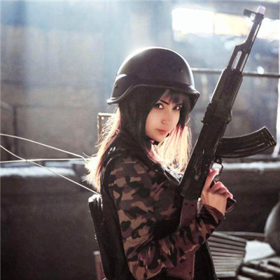 女生cos绝地求生吃鸡头像合集 17张高清好看的游戏头像