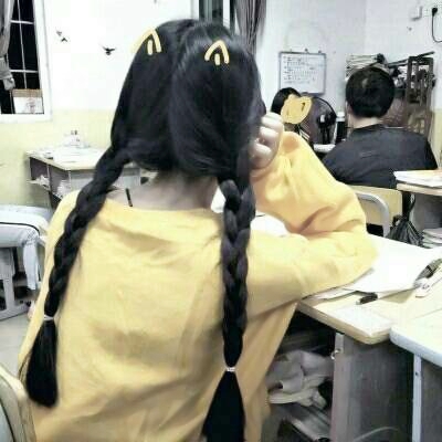 女生专属伤感微信头像合集 24张氛围感拉满