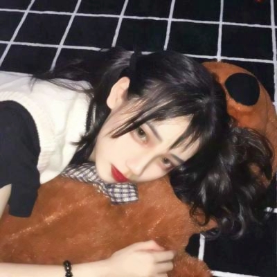 31张高清霸气小姐姐头像 新款好看的女生头像合集