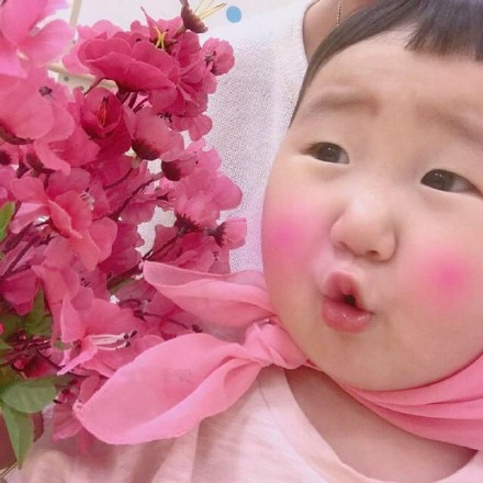 14张高清可爱小女孩萌头像 适合女生用的头像素材