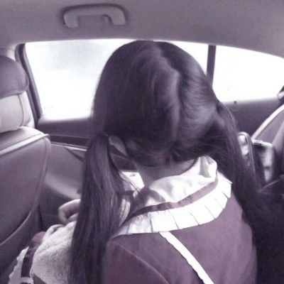 10张高清真人双马尾闺蜜背影头像 快和你的搭子安排上