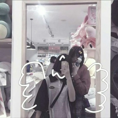 18张高清可爱女生涂鸦头像 潮流感拉满的简约手绘头像