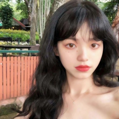 31张高清超时尚女神头像 氛围感拉满的女生头像合集