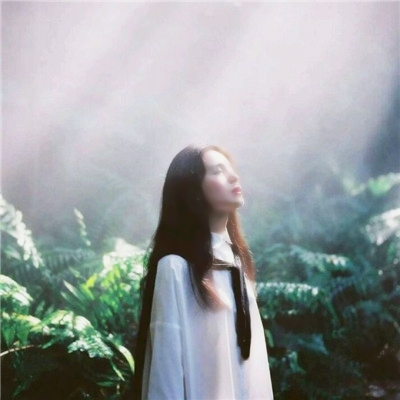 22张高清好看的女生背影唯美头像合集